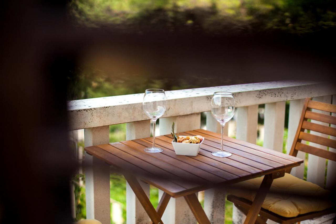 White House In The Forest 푸치스차 외부 사진